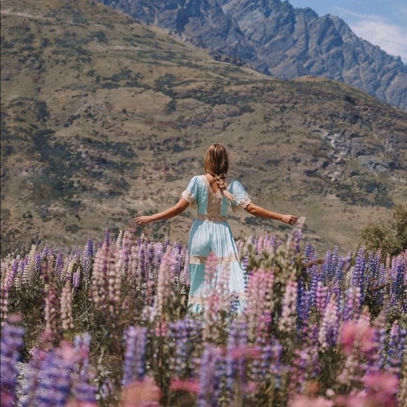 Spell Ocean 🌊 Gown in Seafoam - Picture 2 of 16